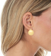 Load image into Gallery viewer, 14k Yellow Gold 19mm Puffed Up Button Stud Earrings
