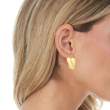 Load image into Gallery viewer, 14k Yellow Gold 19mm High Polish Crossover Hoop Earrings
