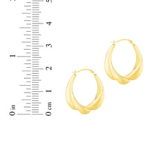 Load image into Gallery viewer, 14k Yellow Gold 20mm Puffy Scalloped Back to Back Hoop Earrings
