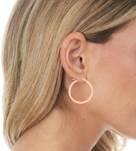 Load image into Gallery viewer, 14k Rose Gold 2mm High Polish Round Tube Hoop Earrings
